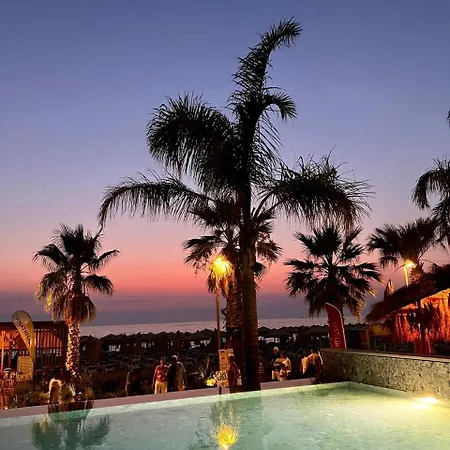 Apartment Beachfront Relax *